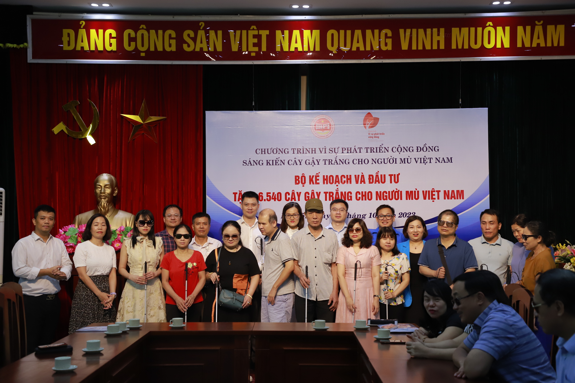 Ngày Quốc tế Cây gậy trắng năm 2026: “Hãy nhìn nhận con người, đừng nhìn vào những hạn chế”